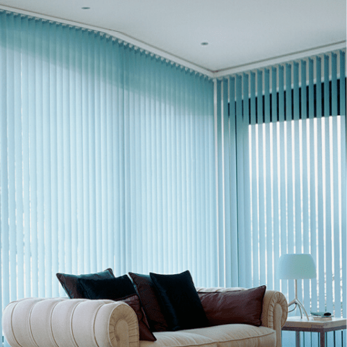 Persianas Verticales de PVC color azul cortinas verticales azules sala